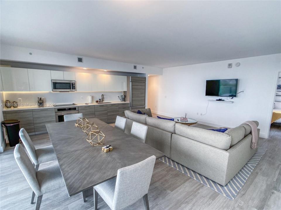 121 NE 34th St 908, Miami, Florida 33137, HOA KỲ