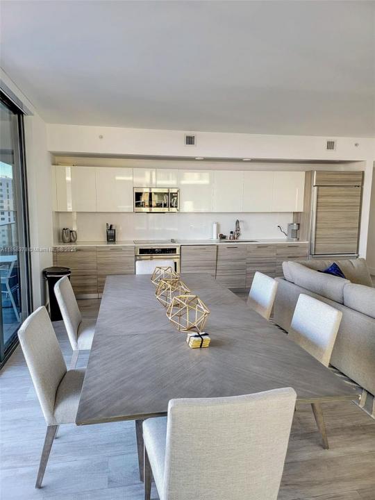 121 NE 34th St 908, Miami, Florida 33137, HOA KỲ