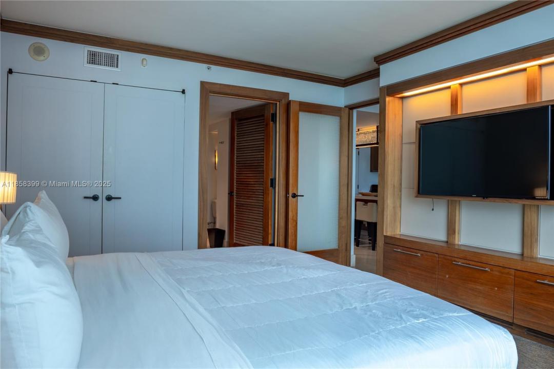6801 Collins Ave 1002, Miami Beach, Florida 33141, Stati Uniti