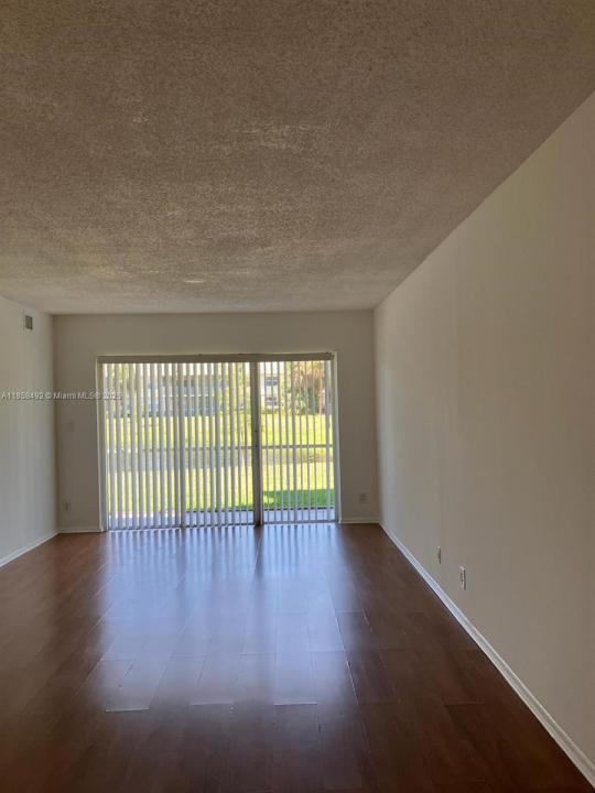 2837 N Course Dr 103, Pompano Beach, Flórida 33069, Estados Unidos