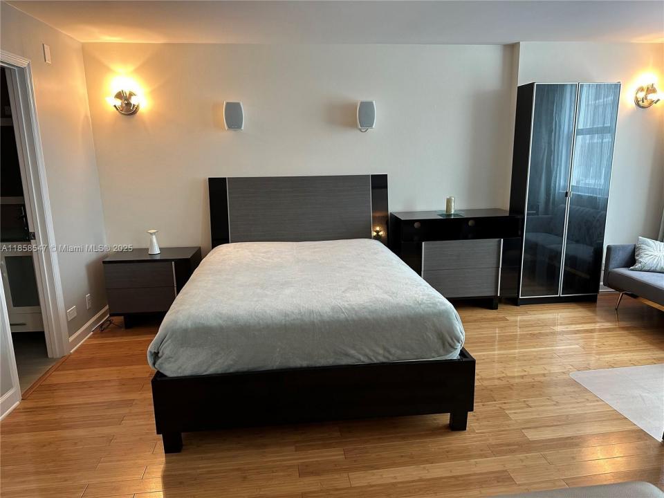 6039 Collins Ave 1205, Miami Beach, Florida 33140, Stati Uniti