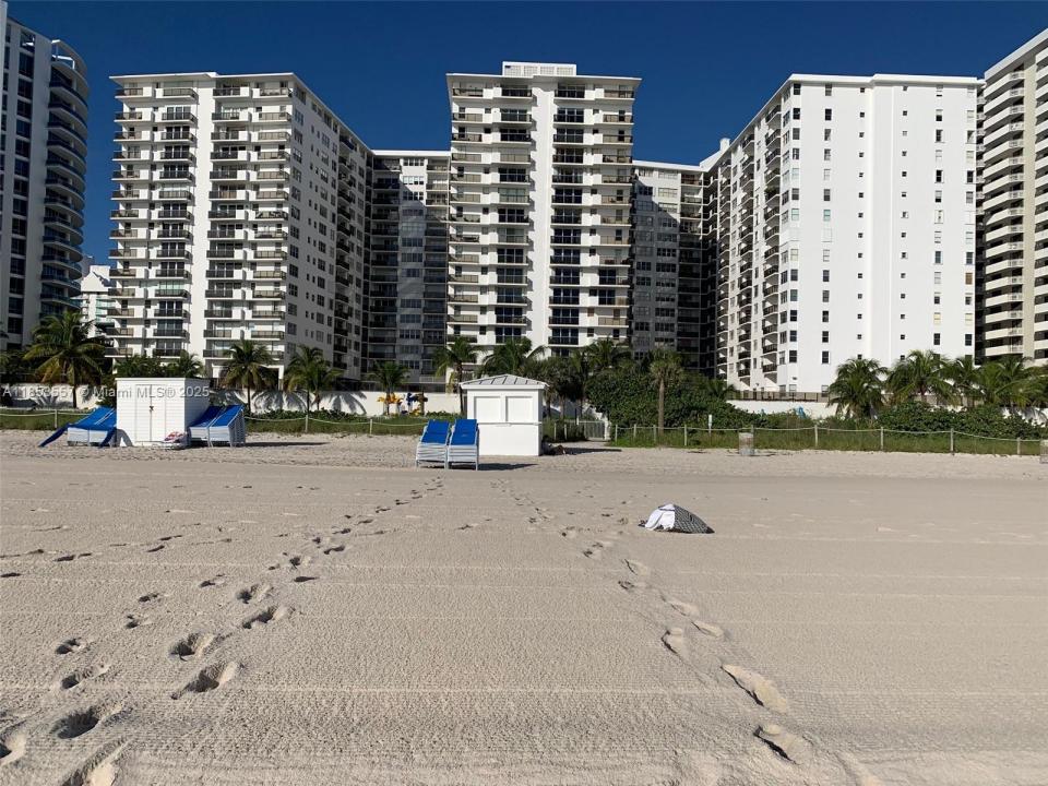 6039 Collins Ave 505, Miami Beach, Florida 33140, Stati Uniti