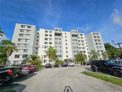 9143 SW 77th Ave B208, Miami, Florida 33156, USA