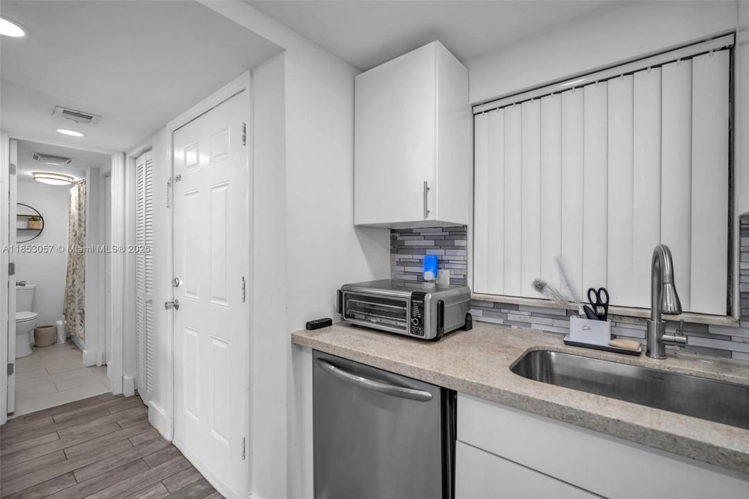 9431 Live Oak Pl 108, Davie, Flórida 33324, Estados Unidos