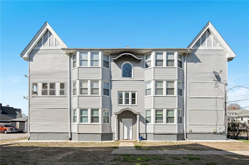 64 Harrison Avenue, Woonsocket, Rhode Island 02895, Estados Unidos