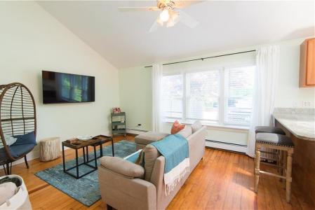 393 Aquidneck Avenue, Middletown, RI 02842, USA
