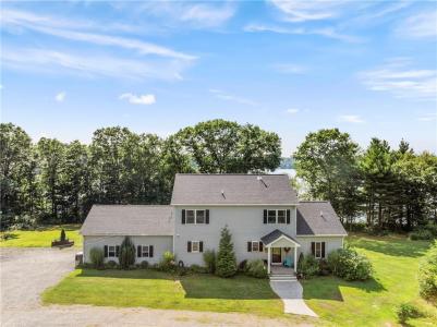 420 East Wallum Lake Road, Burrillville, Rhode Island 02859, Estados Unidos