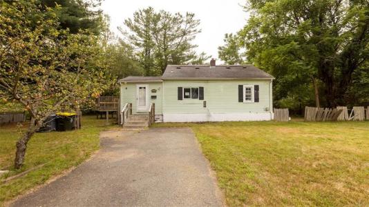 101 Pine Grove Avenue, Bellingham, Massachusetts 02019, Estados Unidos