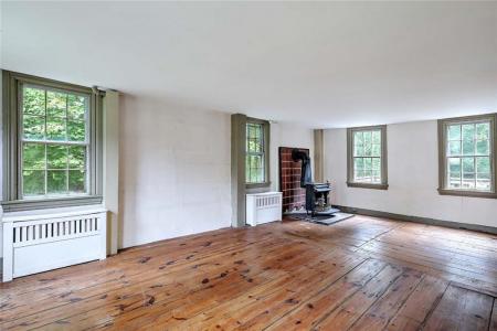 710 Nate Whipple Highway, Cumberland, Род Айленд 02864, Соединенные Штаты