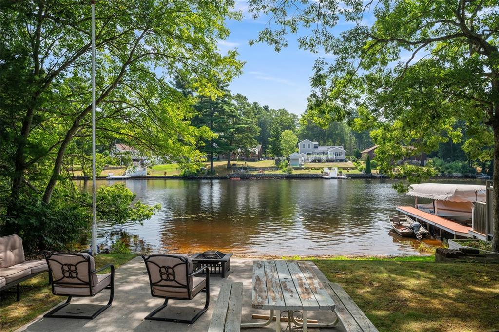 187 Lakehurst Drive, Coventry, Rhode Island 02816
