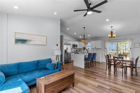 101 Waldron Avenue, Cranston, ロードアイランド 02910, アメリカ合衆国