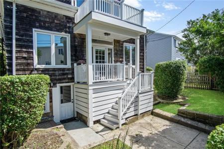 11 Crescent Road 2, Middletown, 罗得岛 02842, 美国