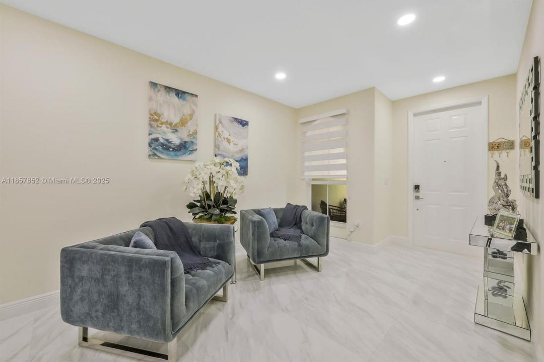 14942 SW 8th Ln, Miami, Florida 33194