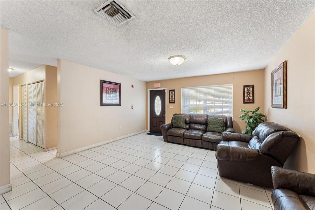 8100 SW 95th Ct, Miami, Flórida 33173, Estados Unidos