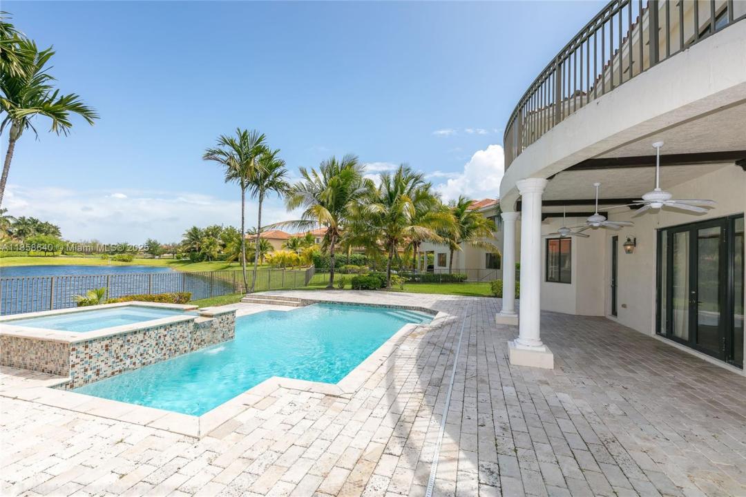 8003 SW 195th Ter, Cutler Bay, Florida 33157, Stati Uniti