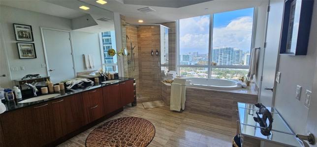 15901 Collins Ave 2104, Trump Tower 2, Sunny Isles Beach, Florida 33160