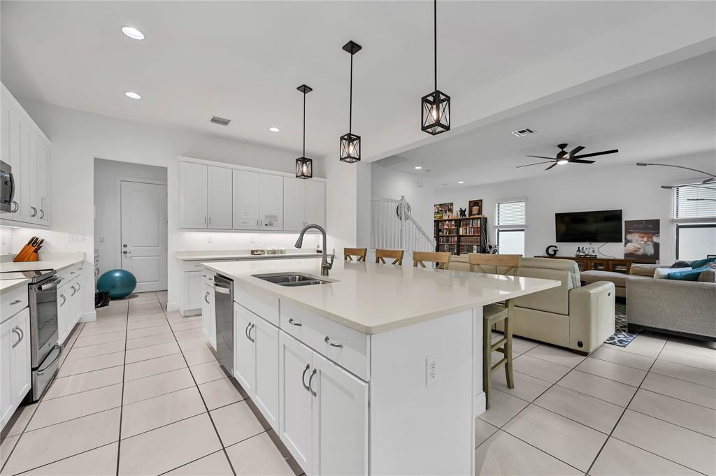 8870 NW 37th Dr, Coral Lago, Coral Springs, Florida 33065