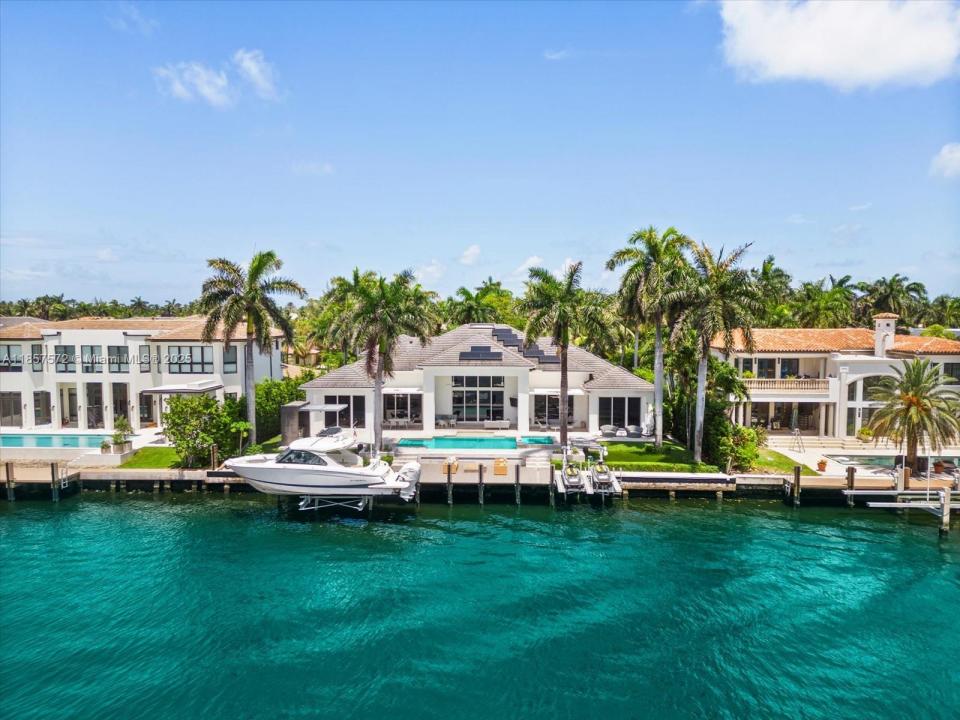 224 S ISLAND, Golden Beach, Florida 33160, Estados Unidos