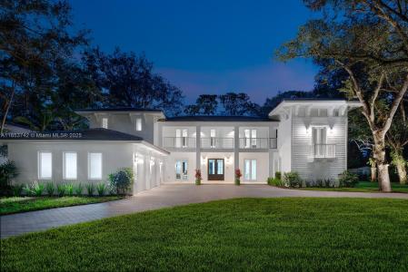 5835 SW 81st St, South Miami, Floryda 33143, USA