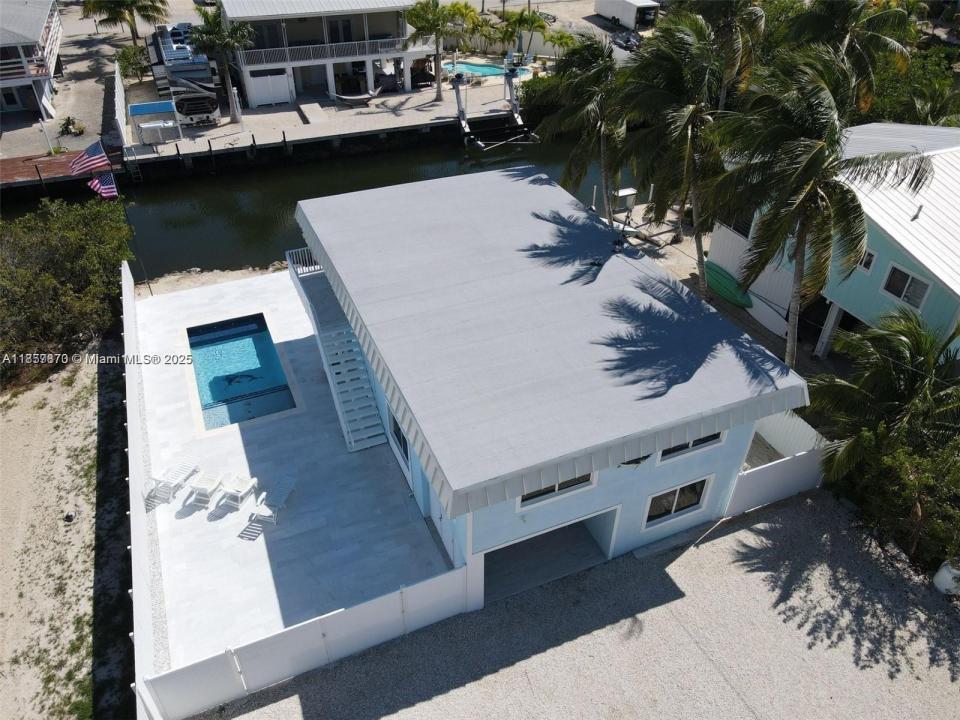 27346 Martinique Ln, Lower Keys, Florida 33042