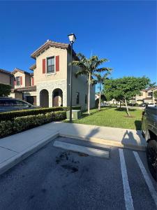 25217 SW 114th Ave, Homestead, Florida 33032, USA