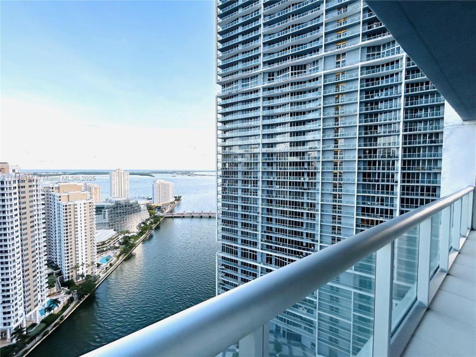 475 BRICKELL AV 3107, Miami, Florida 33131, USA