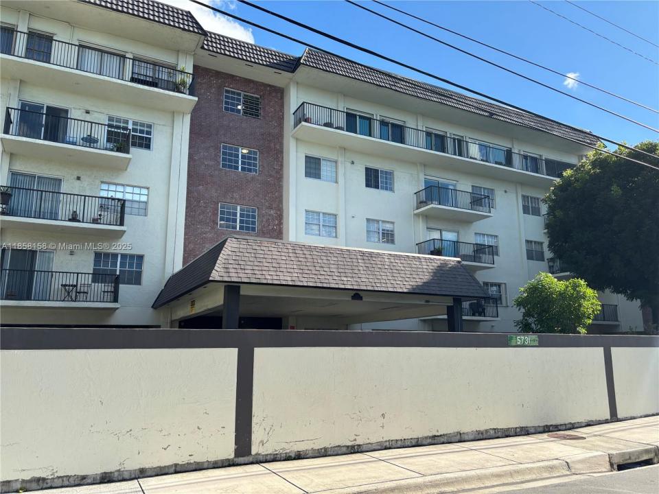 5731 NW 37th St 322, Virginia Gardens, فلوريدا 33166, الولايات المتحدة
