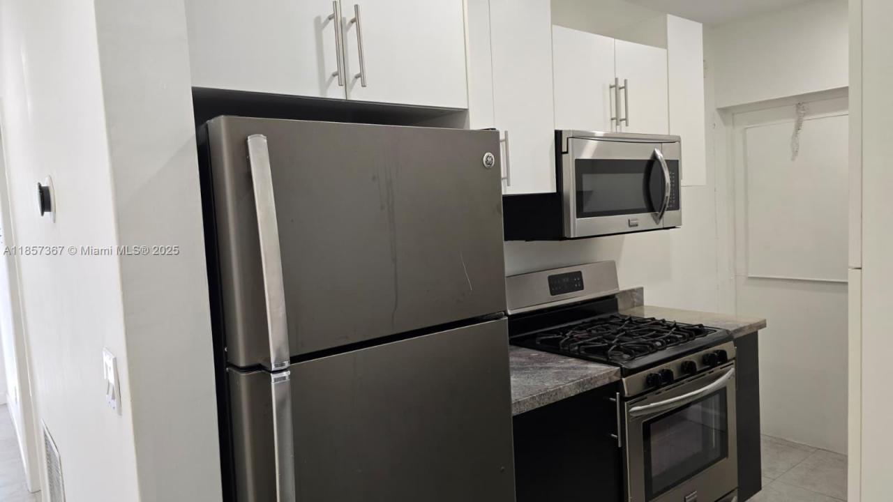 3801 SW 31st Dr 3801, West Park, 佛罗里达州 33023, 美国