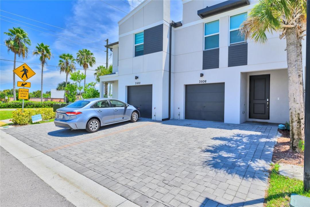 3506 Joshua Tree St, Palm Springs, فلوريدا 33461, الولايات المتحدة