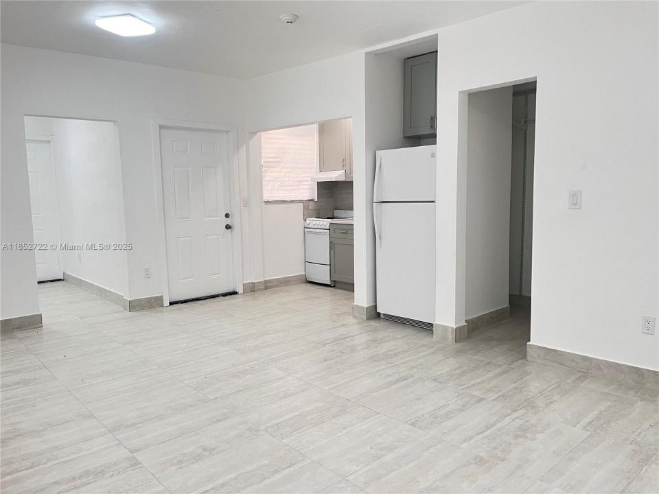 13390 NE 6th Ave 1, North Miami, Florida 33161