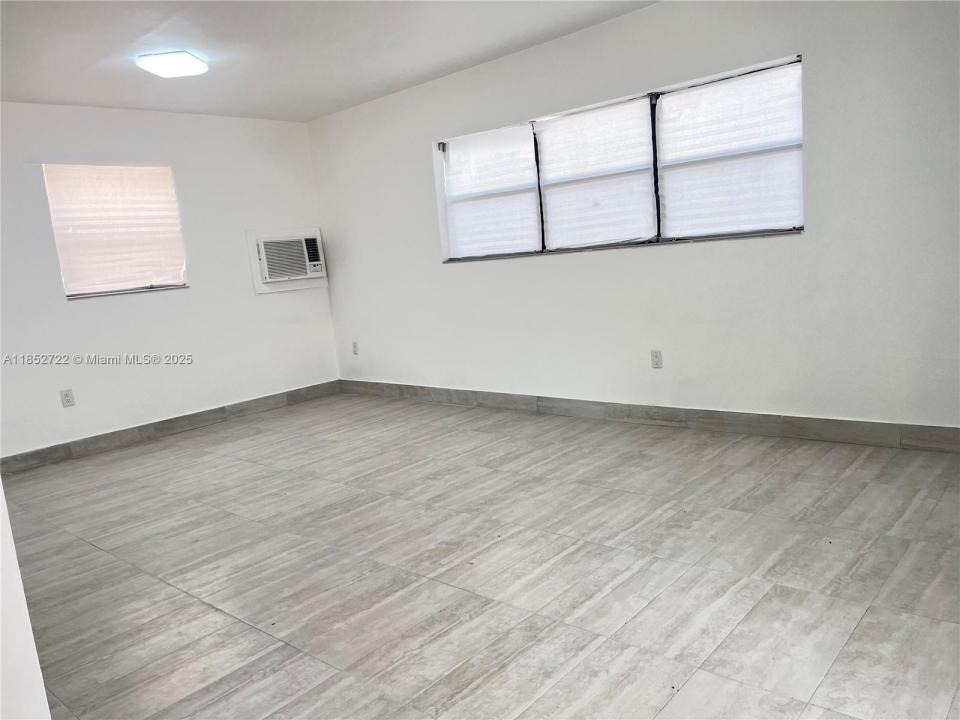 13390 NE 6th Ave 1, North Miami, Florida 33161