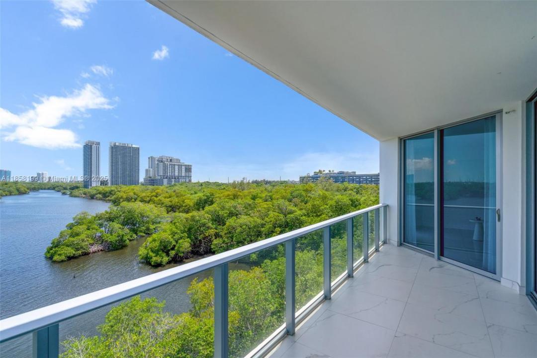 17111 BISCAYNE BL 506-S, North Miami Beach, 佛罗里达州 33160, 美国