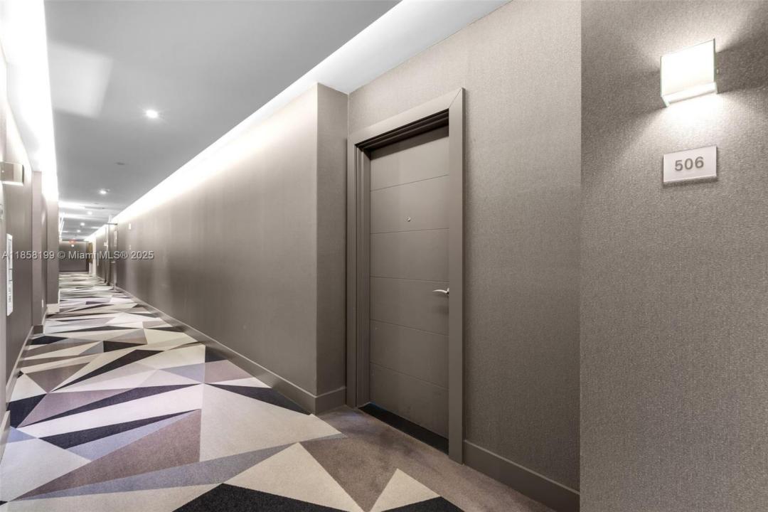 17111 BISCAYNE BL 506-S, North Miami Beach, 佛罗里达州 33160, 美国