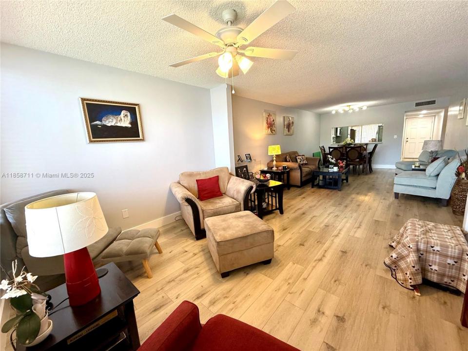 10706 W Clairmont Cir 110, Tamarac, פלורידה 33321, ארצות הברית של אמריקה