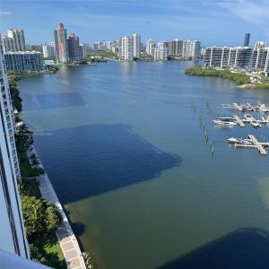 Aventura, Florida 33160, USA
