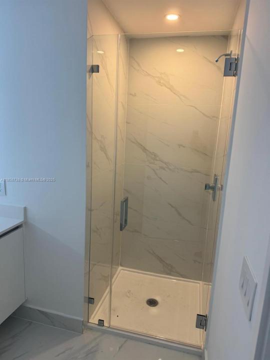 700 NE 24th St 1105, Miami, 佛罗里达州 33137, 美国