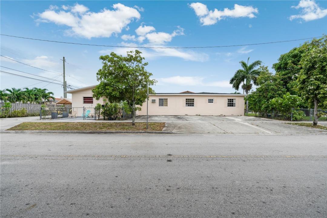 190 E 16th St, Hialeah, Flórida 33010, Estados Unidos