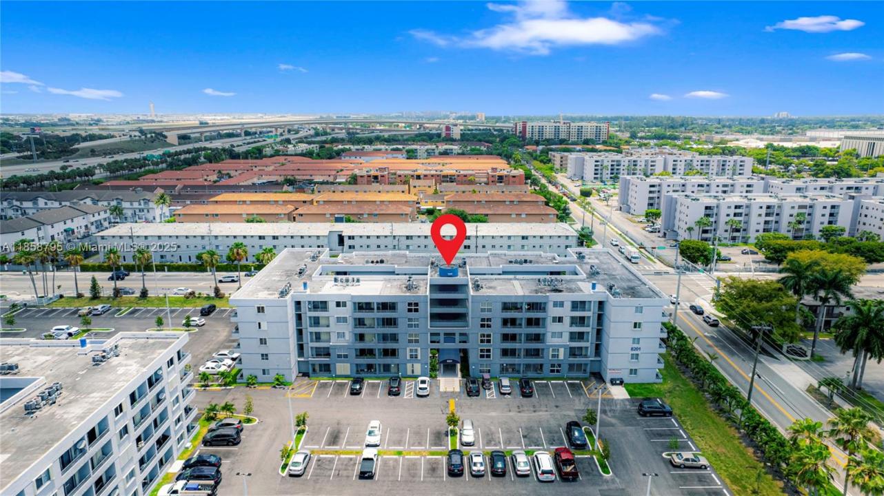 8201 NW 8th St 1-209, Miami, Flórida 33126, Estados Unidos