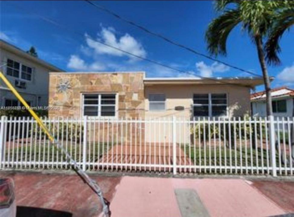 7710 Carlyle Ave, Miami Beach, 플로리다 33141, 미국