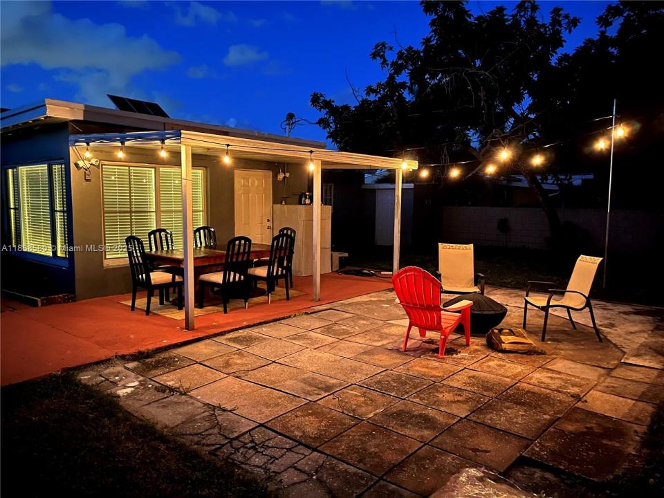 670 NE 57th Ct, Oakland Park, Flórida 33334, Estados Unidos