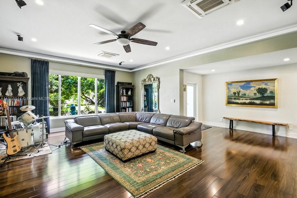 1708 NE 47th St, Oakland Park, 佛羅里達州 33334, 美國