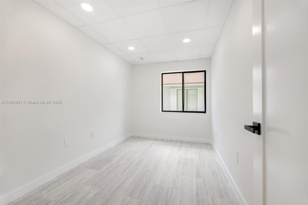 7731 SW 62nd Ave 201, South Miami, Florida 33143
