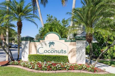 16731 Hemingway Dr, Weston, Florida 33326, USA