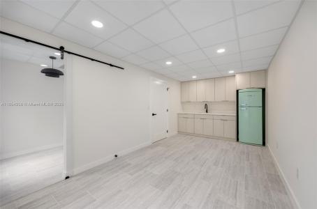 7731 SW 62nd Ave 202, South Miami, Flórida 33143, Estados Unidos