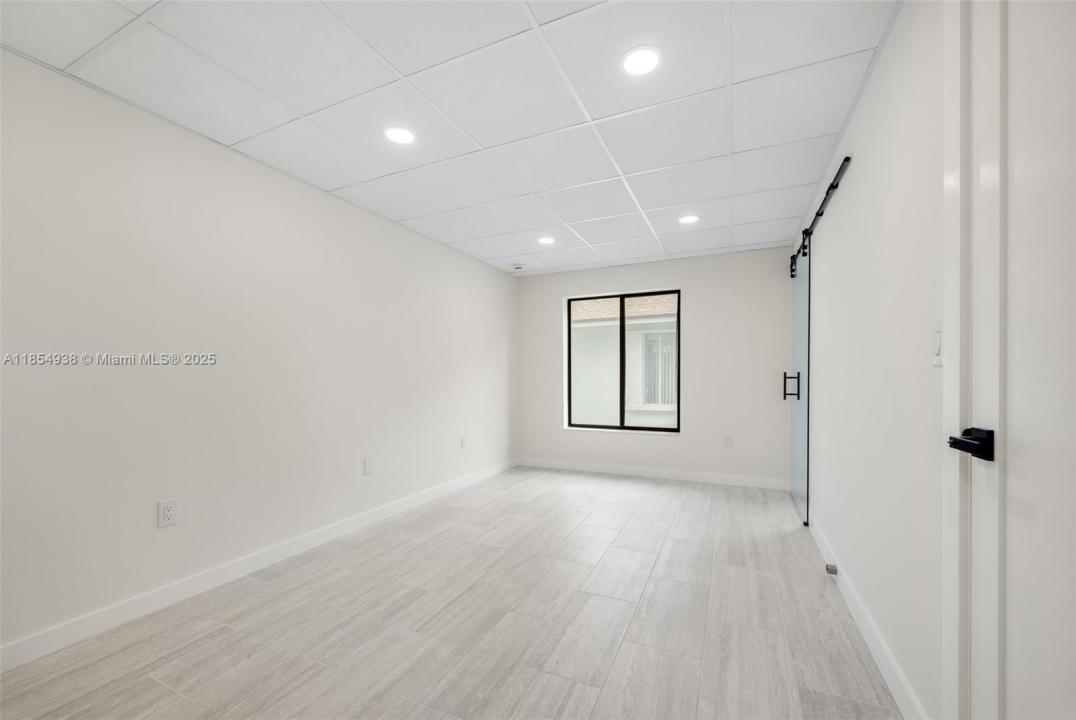 7731 SW 62nd Ave 202, South Miami, Florida 33143