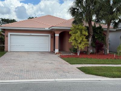 185 Catania Way, Royal Palm Beach, Florida 33411