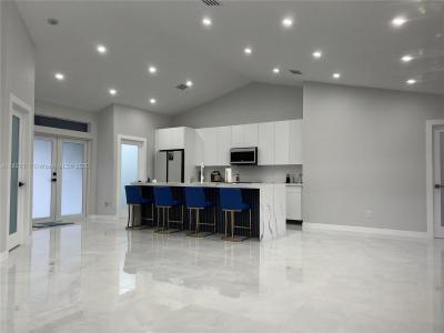 2214 NW 1 Ter, Cape Coral, Florida 33993, USA