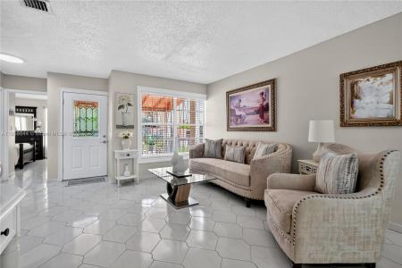 6570 W 2nd Ct 19C, Hialeah, Florida 33012, USA