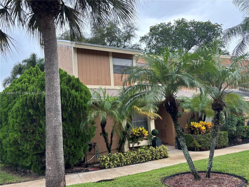 2201 NW 45th Ave, Coconut Creek, Florida 33066