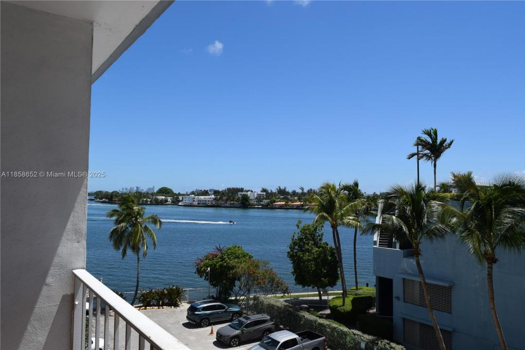 1865 79th St Cswy 4C, North Bay Village, 佛羅里達州 33141, 美國